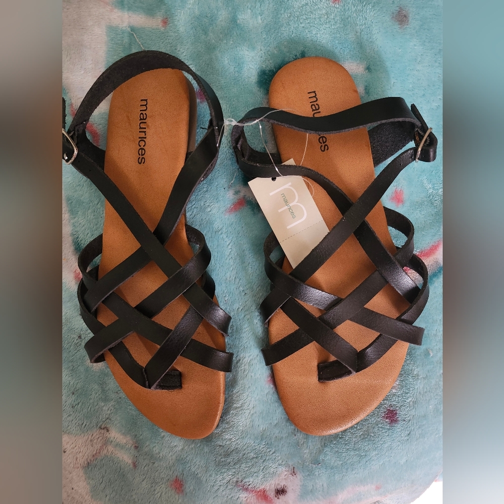 BNWT MAURICE'S SANDALS